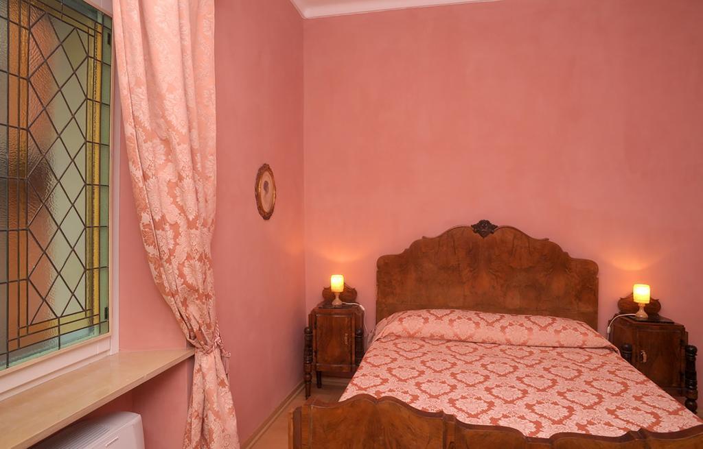 アルバ ルレ アル ベル サン ドメーニコ Bed & Breakfast 部屋 写真